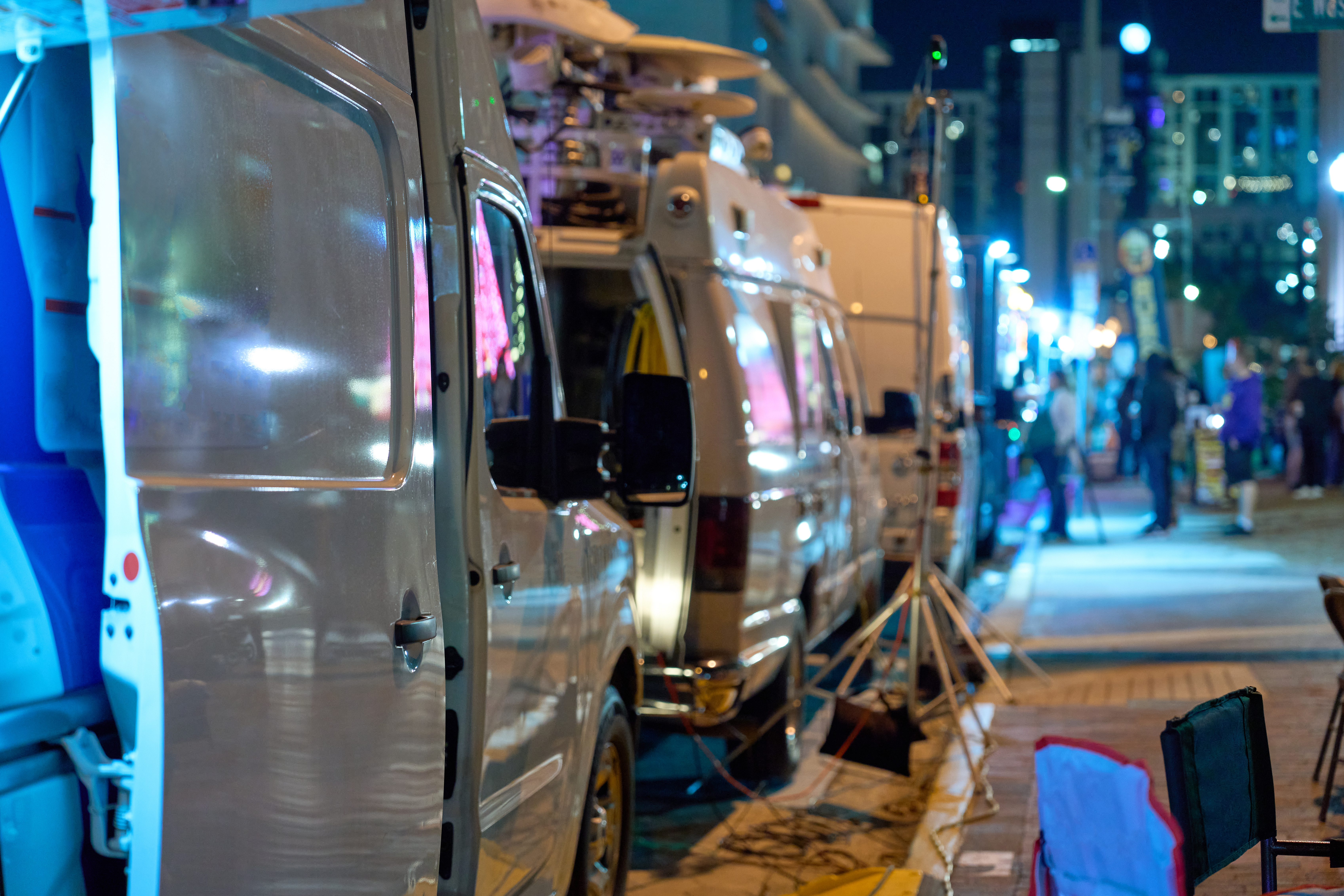 Camion de déménagement en ville